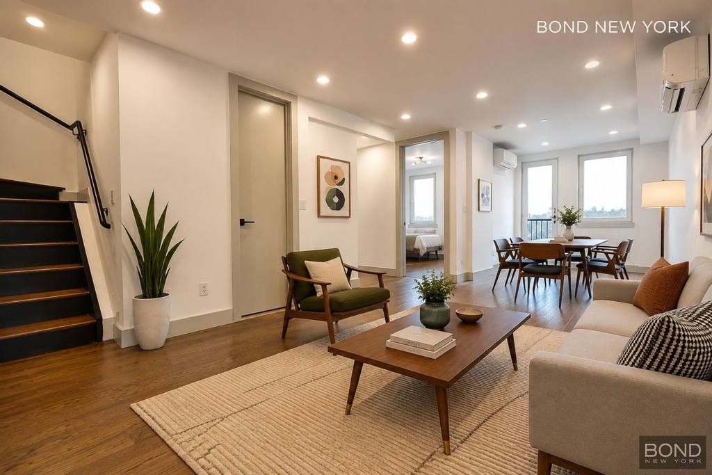896 New York Avenue - Photo 0