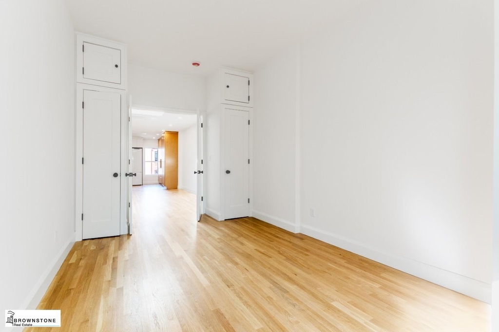 173 Carroll Street - Photo 2
