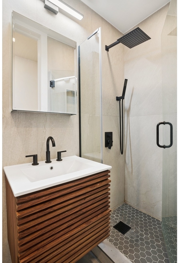 231 Sullivan Street - Photo 11