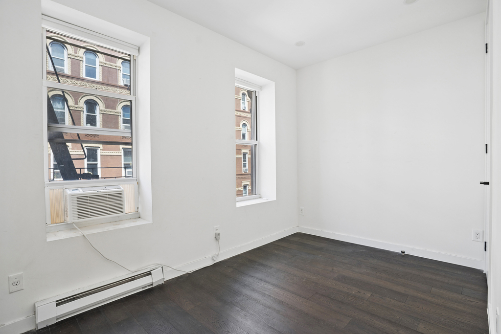231 Sullivan Street - Photo 8
