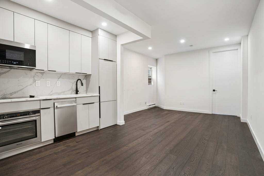 231 Sullivan Street - Photo 7