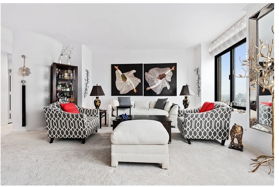 400 E 70th Street - Photo 1