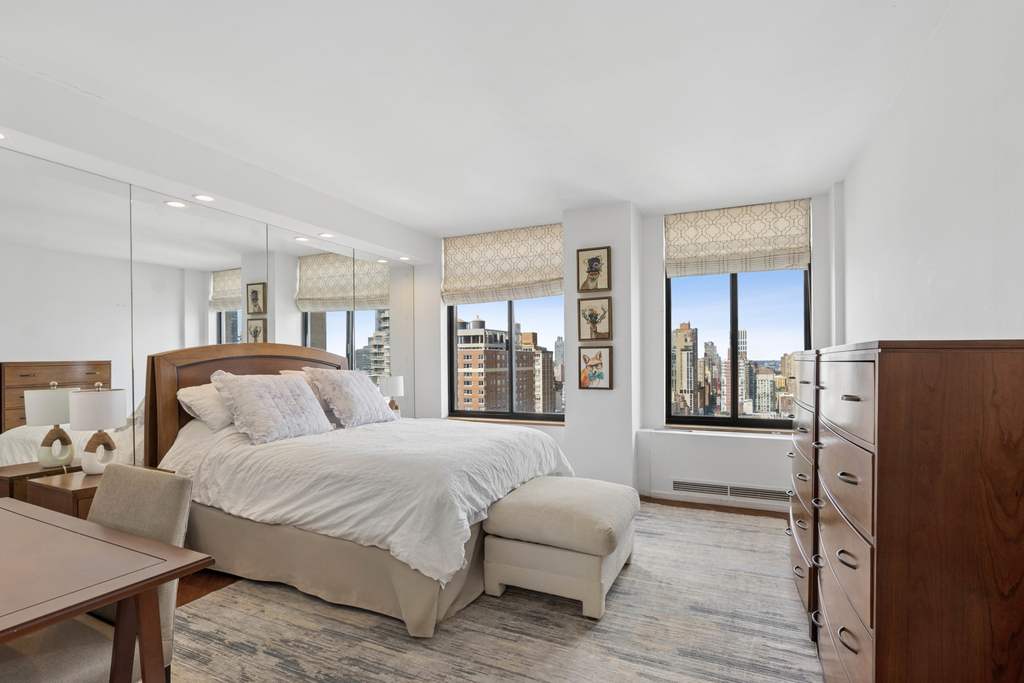 400 E 70th Street - Photo 8