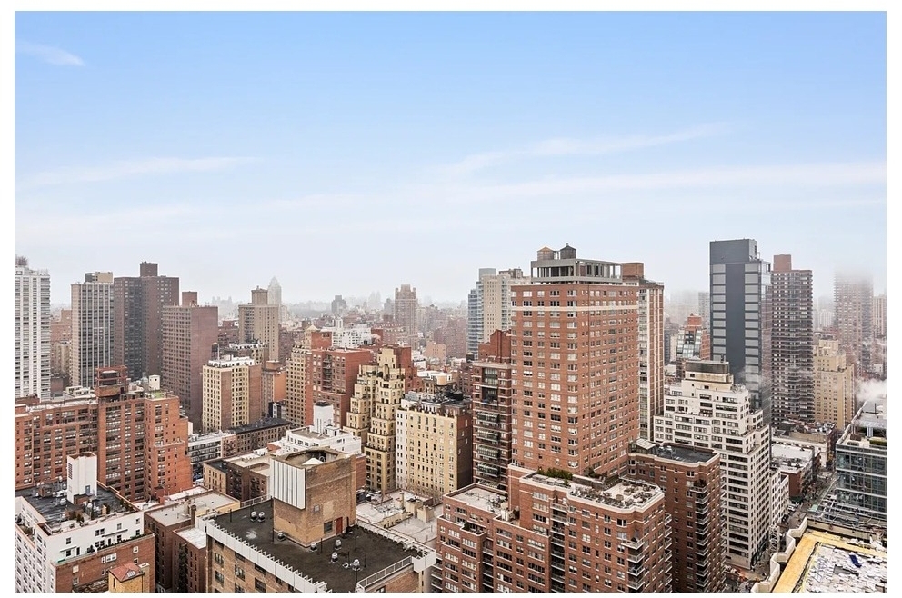 400 E 70th Street - Photo 6
