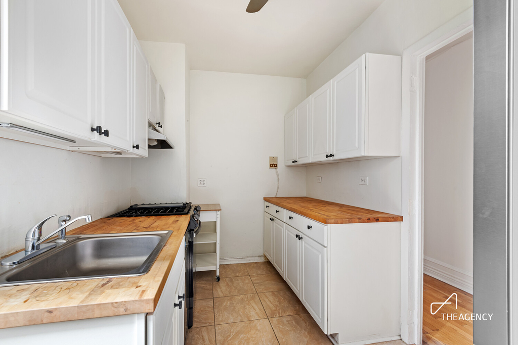 720 W 173rd Street - Photo 3