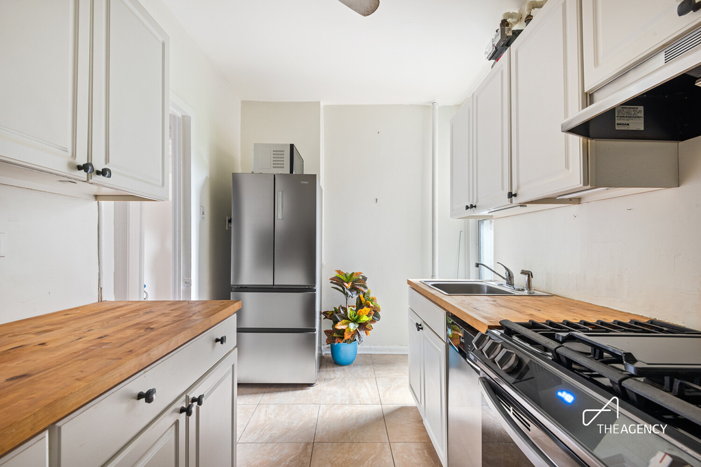 720 W 173rd Street - Photo 2