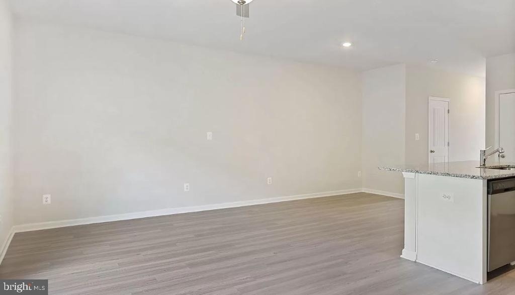 27 Cramsford St - Photo 6