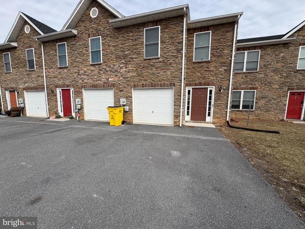 47 Santa Fe Court - Photo 0