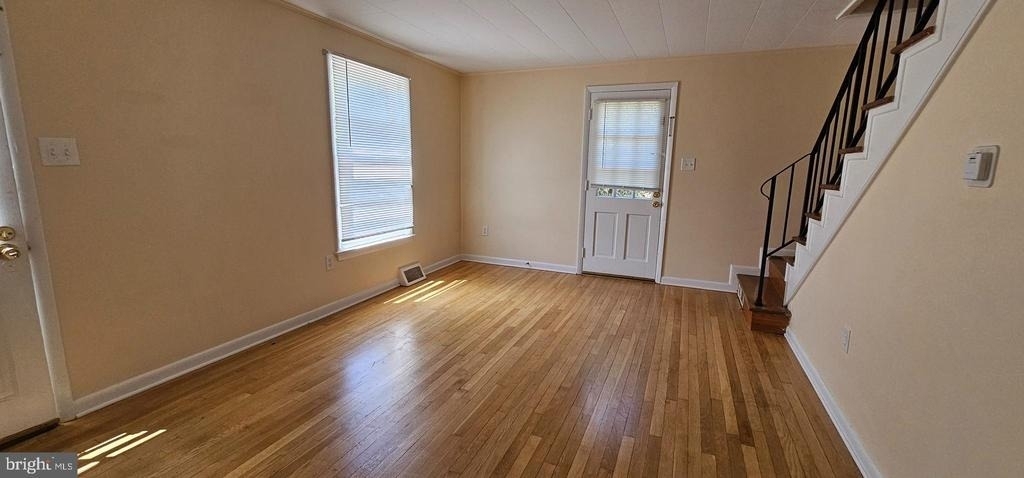 220 E Whitlock Avenue - Photo 5