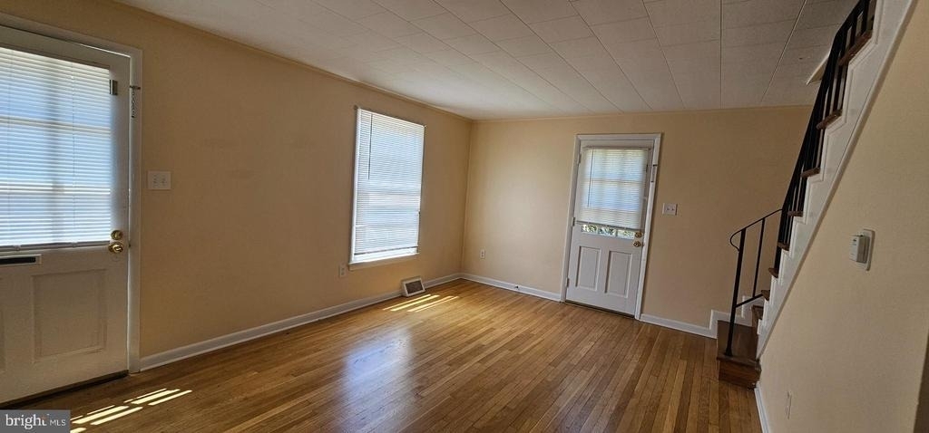 220 E Whitlock Avenue - Photo 4