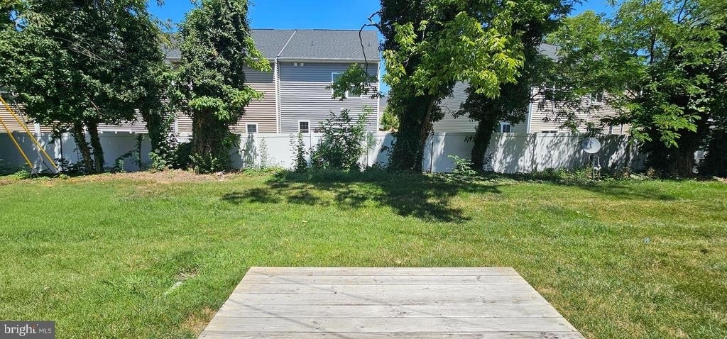 220 E Whitlock Avenue - Photo 11