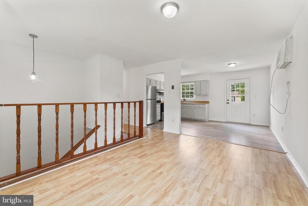 2125 Minnear Street - Photo 9