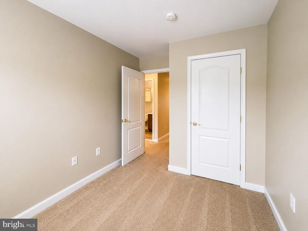 6065 Ticket Way - Photo 17