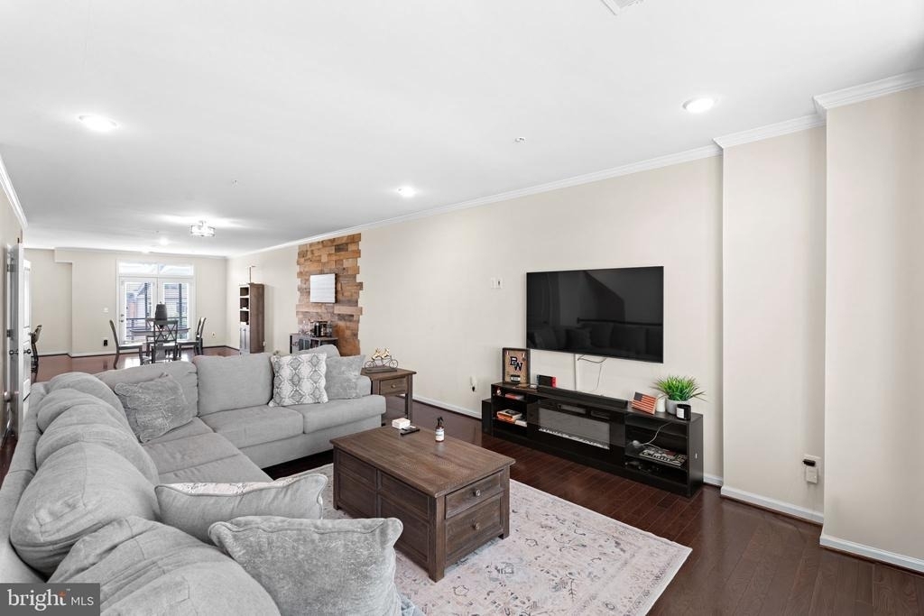 1518 Ribbon Limestone Terrace Se - Photo 5