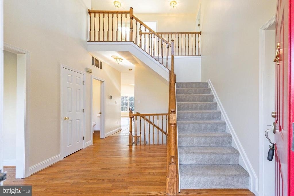36767 Pelham Court - Photo 2