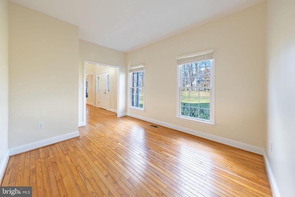 36767 Pelham Court - Photo 4
