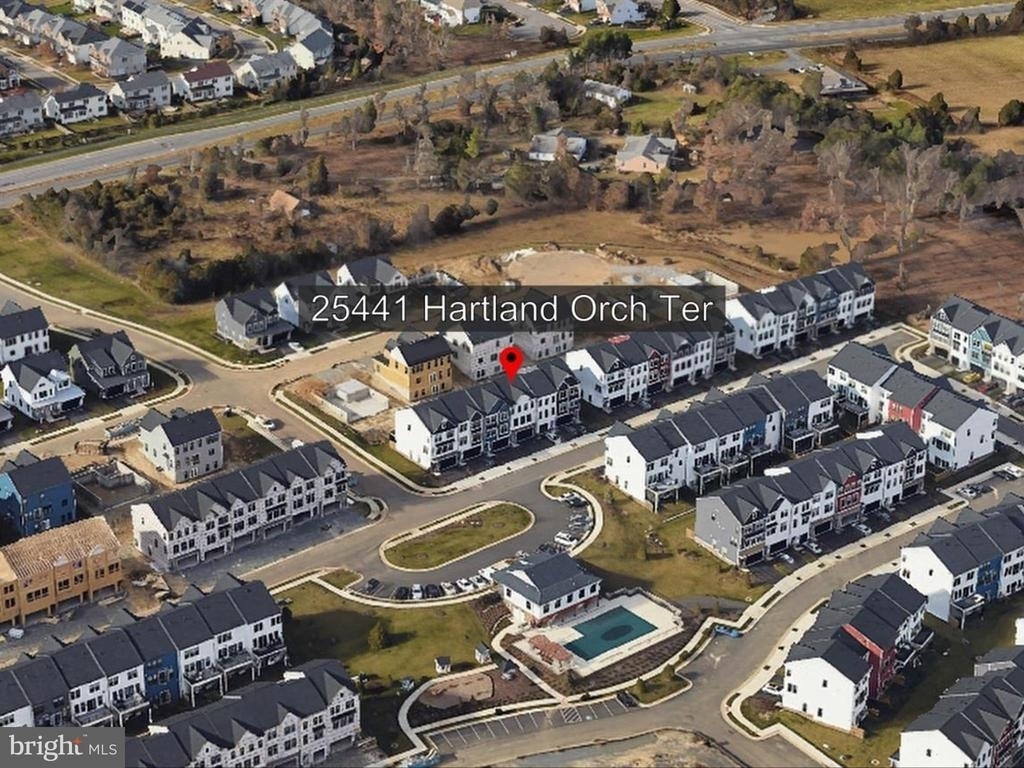 25441 Hartland Orchard Terrace - Photo 19
