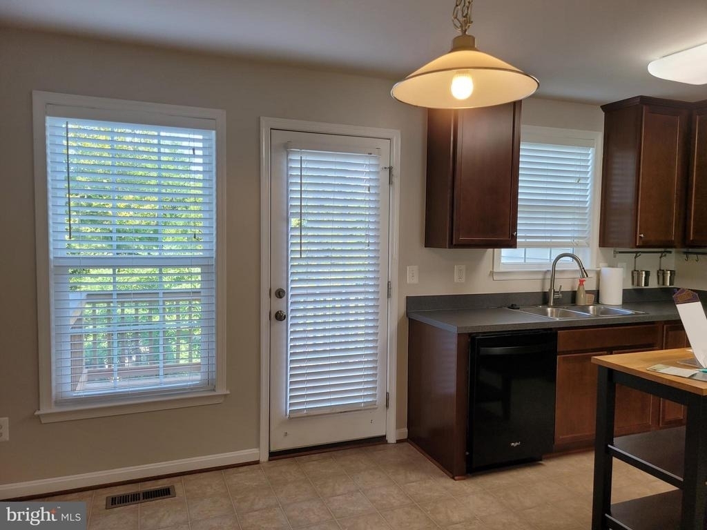 25117 Sweet Myrtle Square - Photo 18