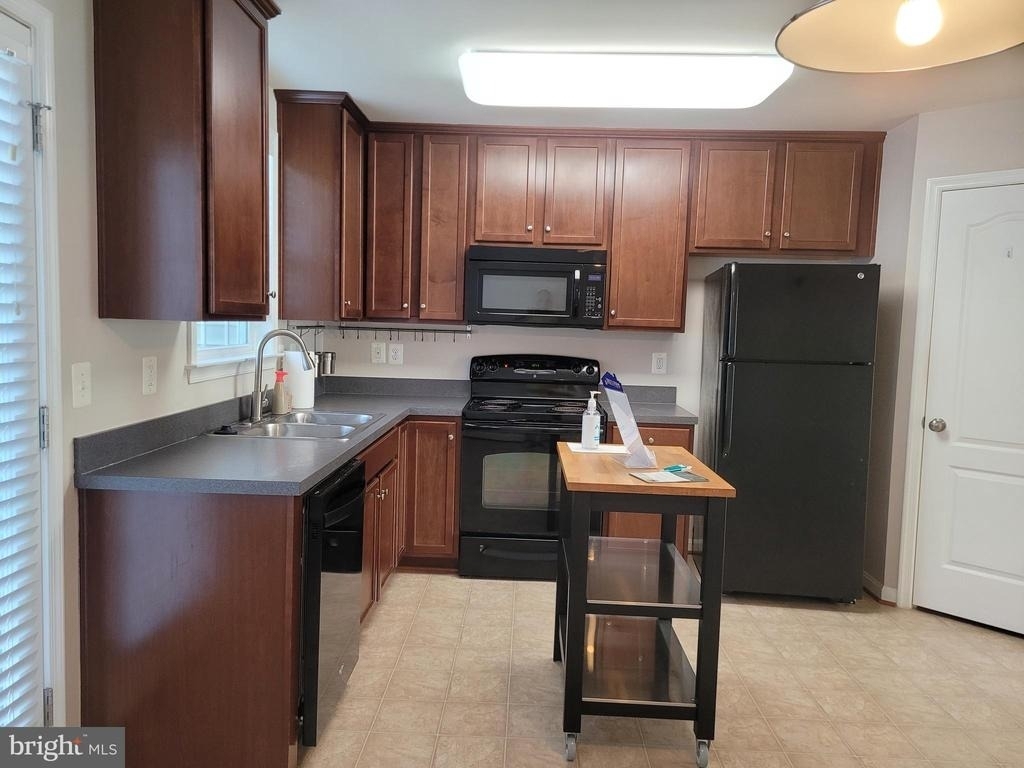 25117 Sweet Myrtle Square - Photo 15