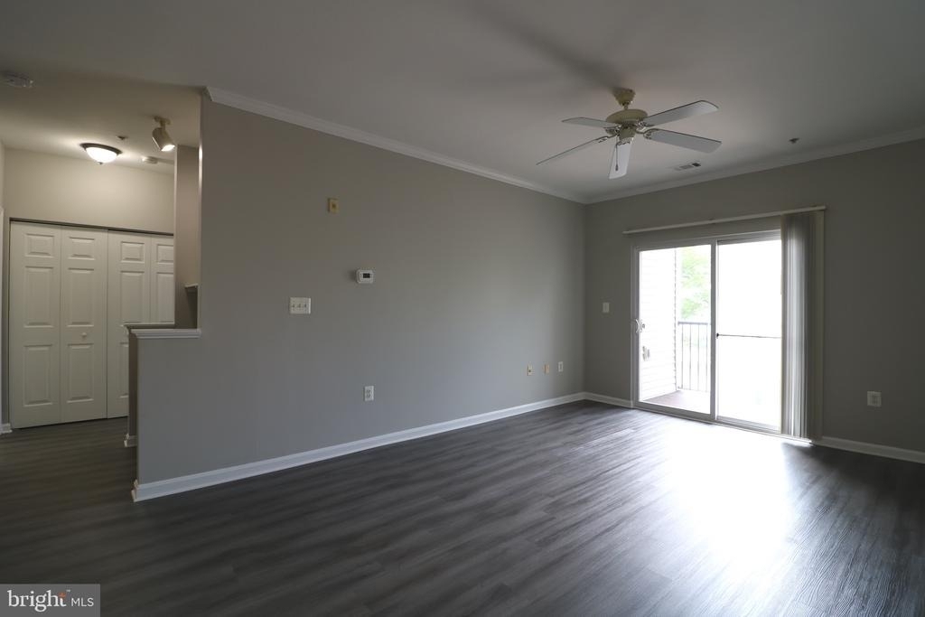 5117 Travis Edward Way - Photo 4