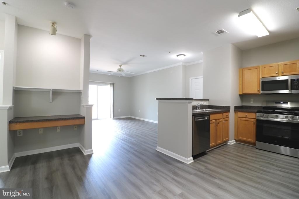 5117 Travis Edward Way - Photo 5