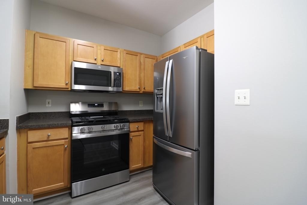 5117 Travis Edward Way - Photo 8