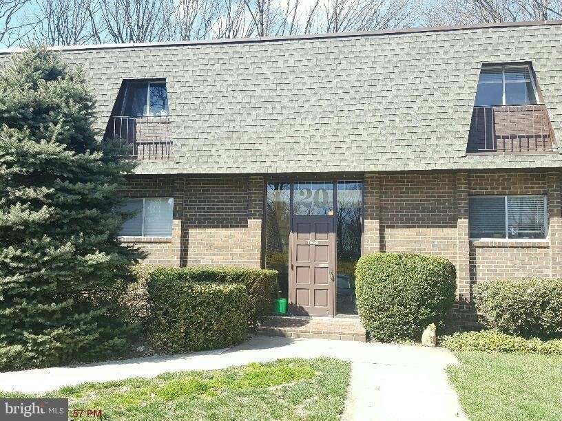 11620 Vantage Hill Road - Photo 0