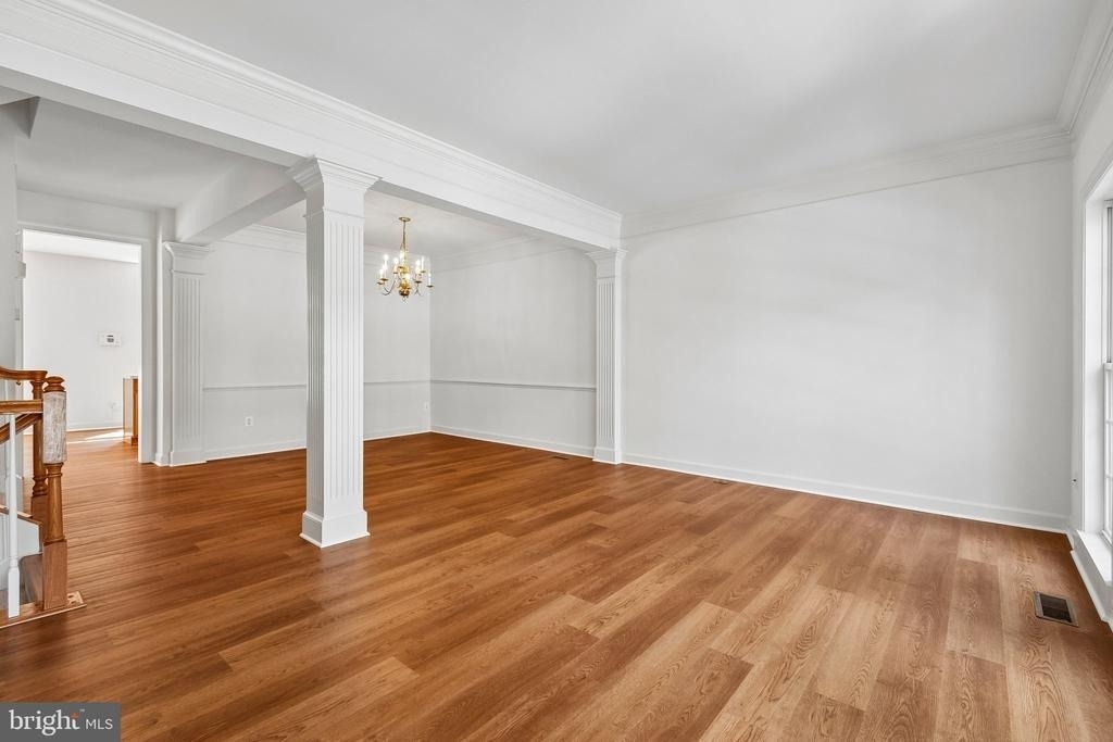 8028 Samuel Wallis Street - Photo 2