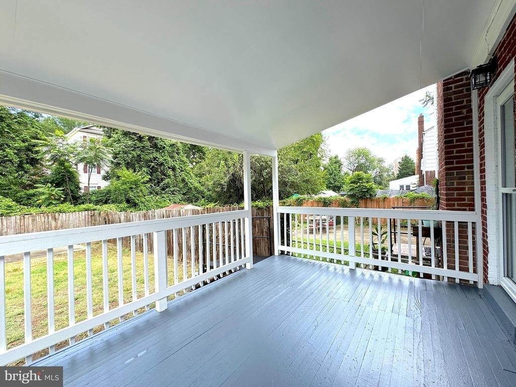 5700 Fenwick Drive - Photo 13