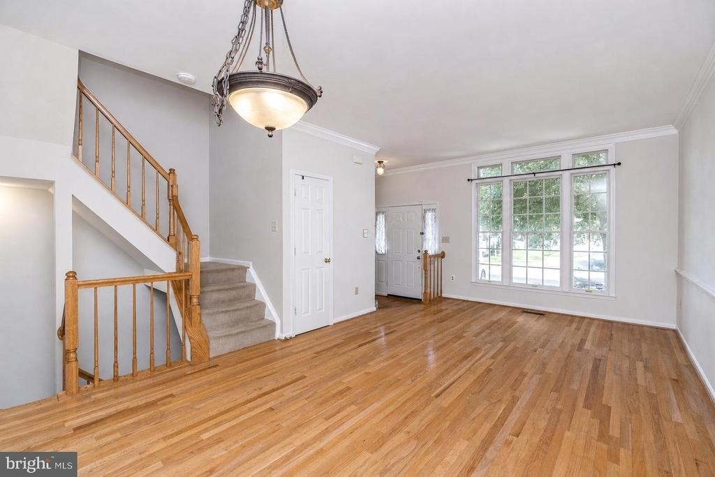 3940 Kathryn Jean Court - Photo 7