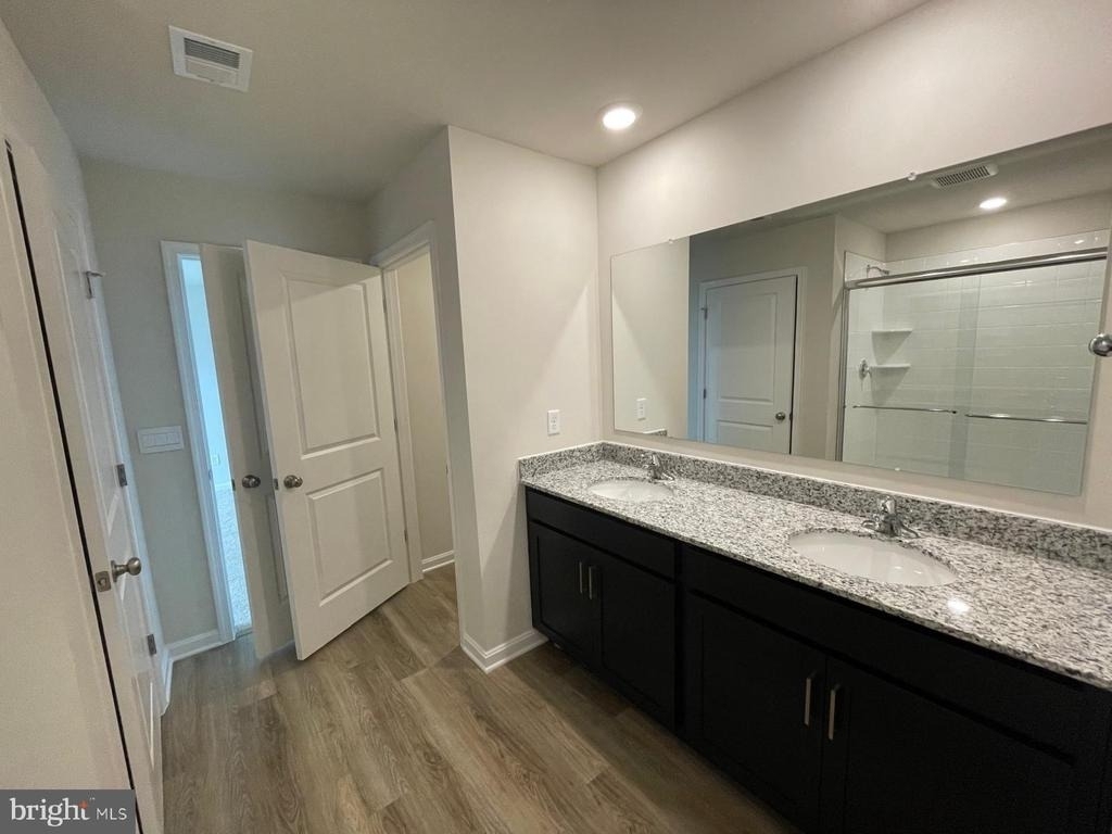 182 Hamstead - Photo 3