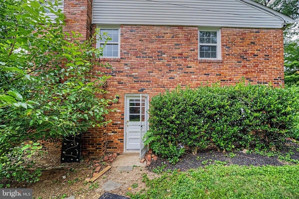 10708 Norman Avenue - Photo 25