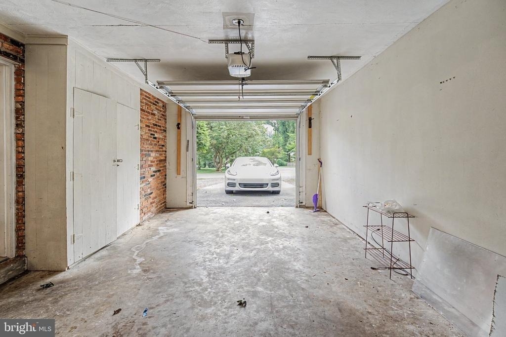 10708 Norman Avenue - Photo 22