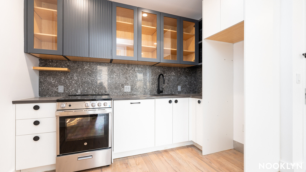 228 N 7th St - Photo 2