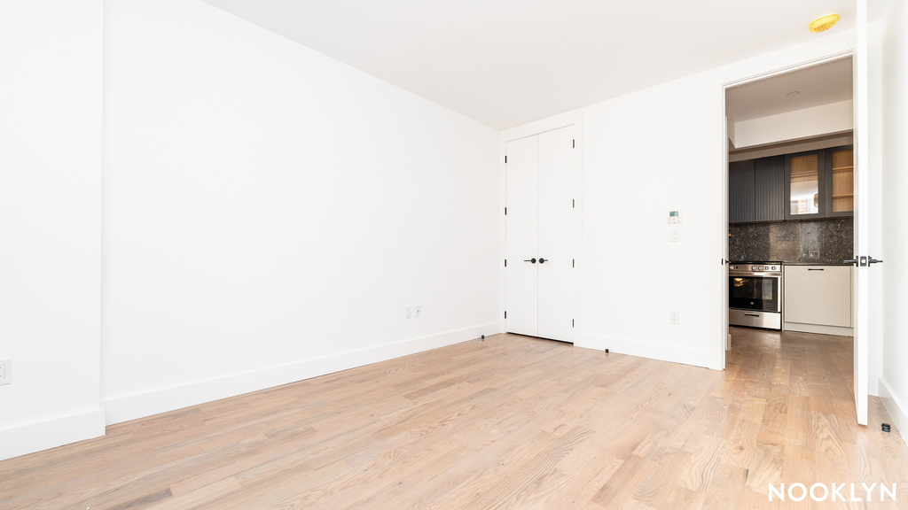 228 N 7th St - Photo 6