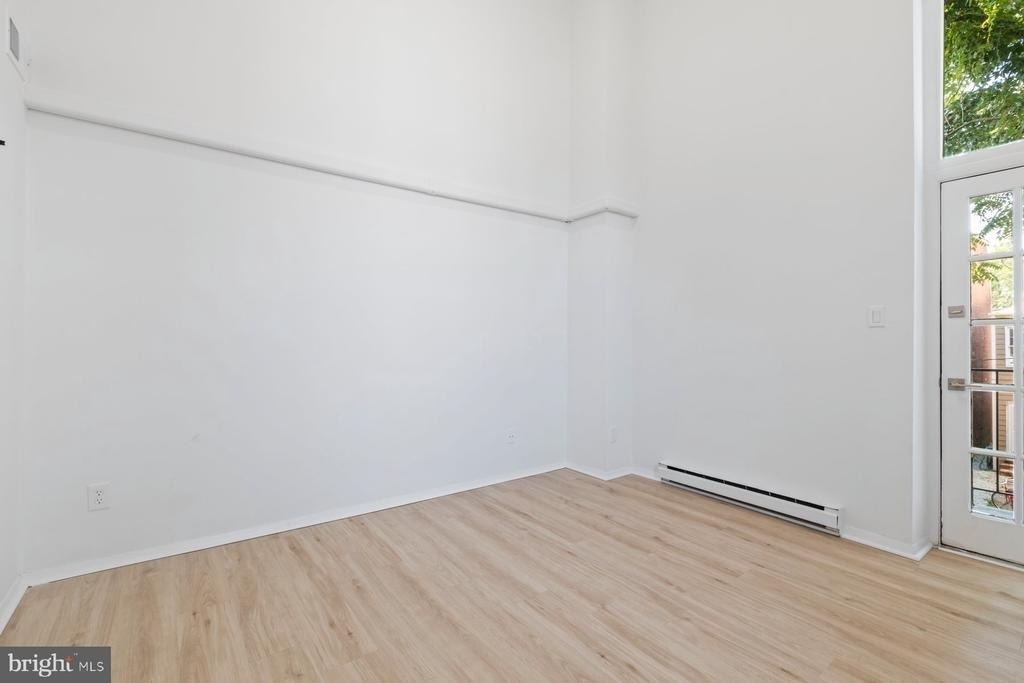 207 S Patrick Street - Photo 4