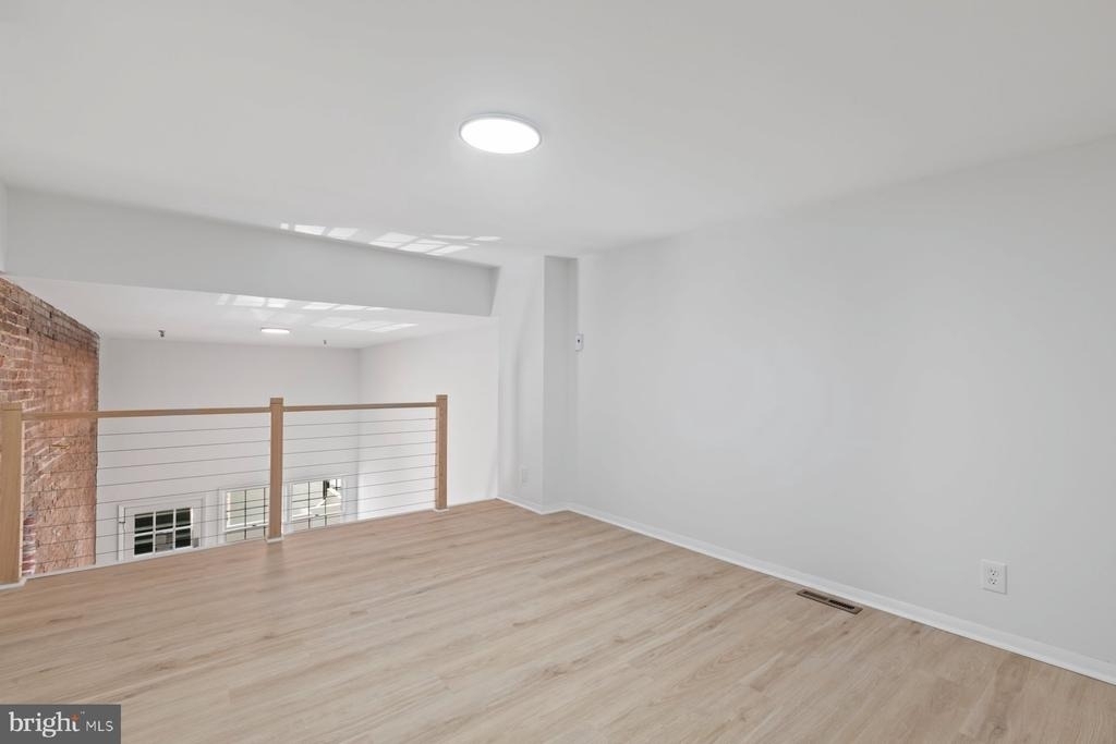 207 S Patrick Street - Photo 8