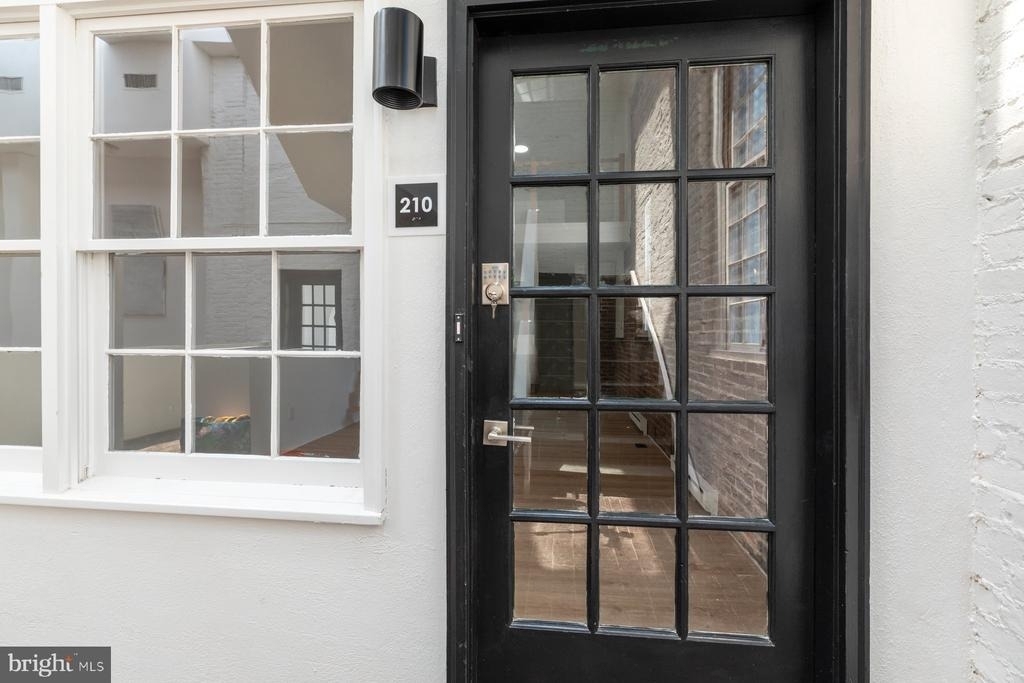 207 S Patrick Street - Photo 1