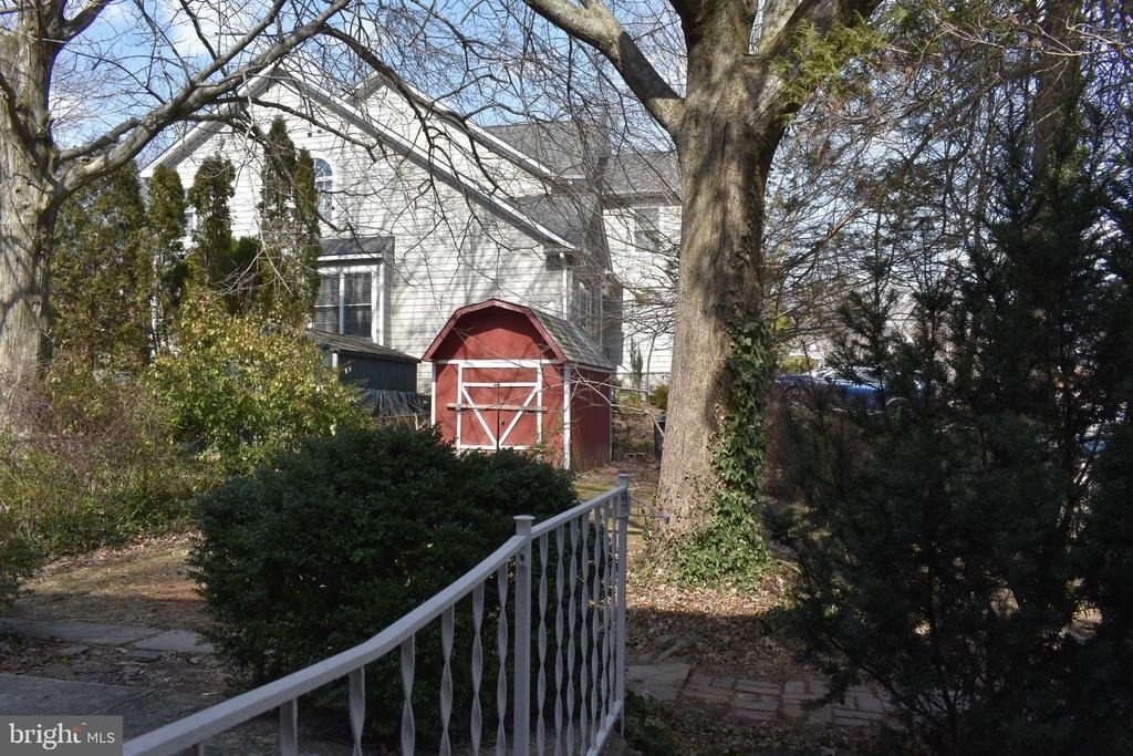 6001 26th Street N - Photo 1