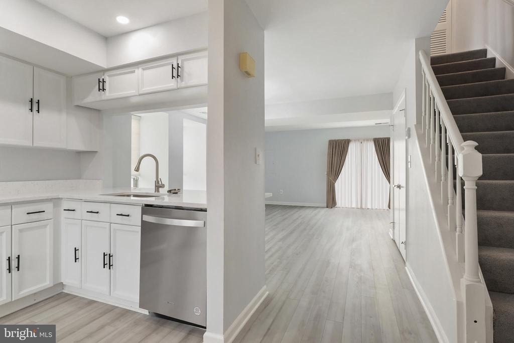2403 S Walter Reed Drive S - Photo 8
