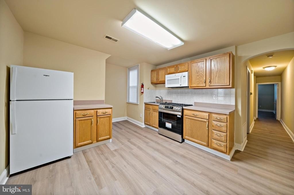 2118 S Broad Street - Photo 3