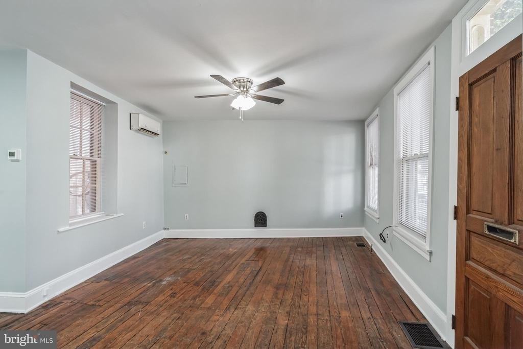4373 Cresson Street - Photo 1