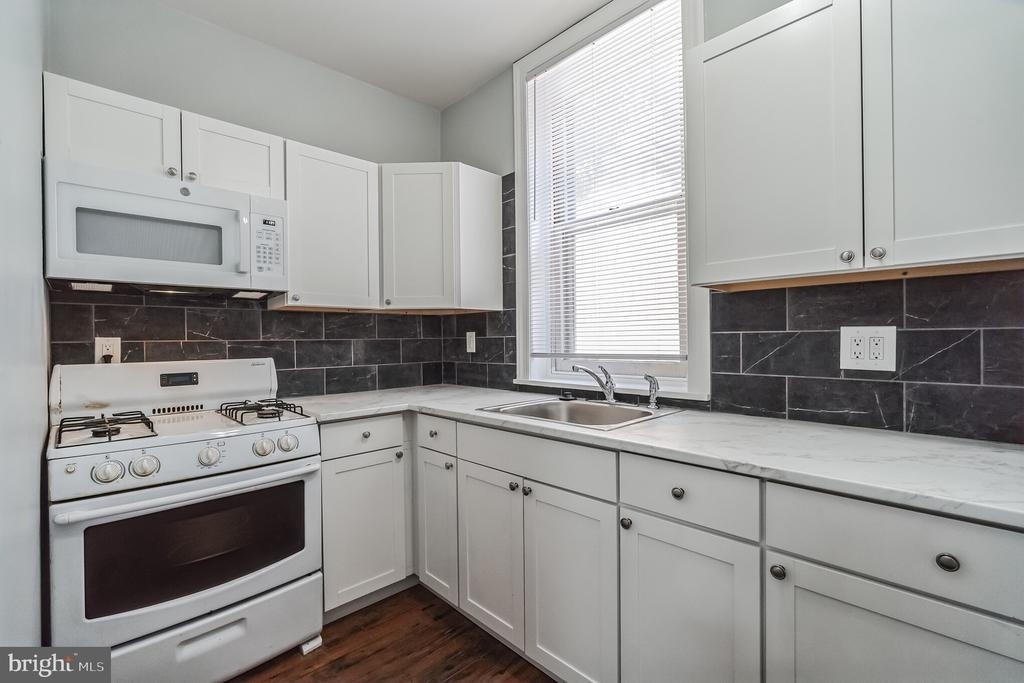 4373 Cresson Street - Photo 5