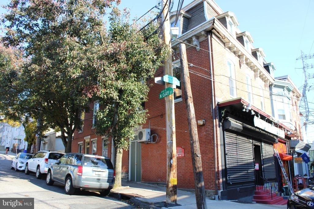 4373 Cresson Street - Photo 0