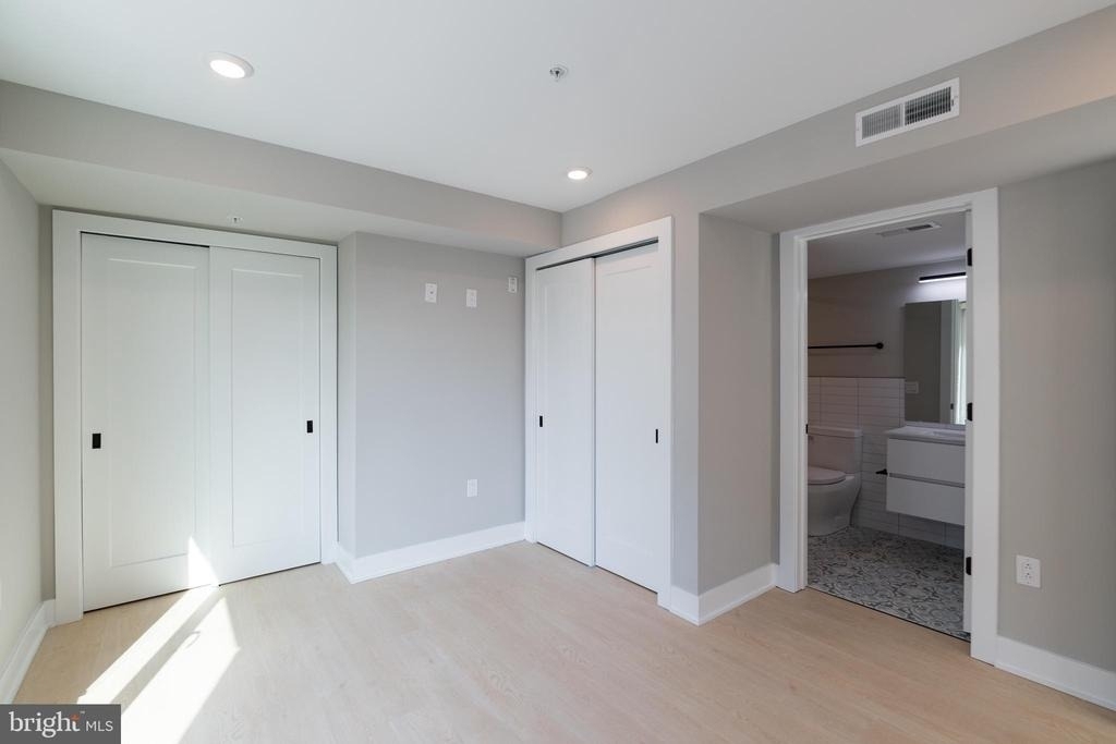 6604 Ridge Avenue - Photo 6