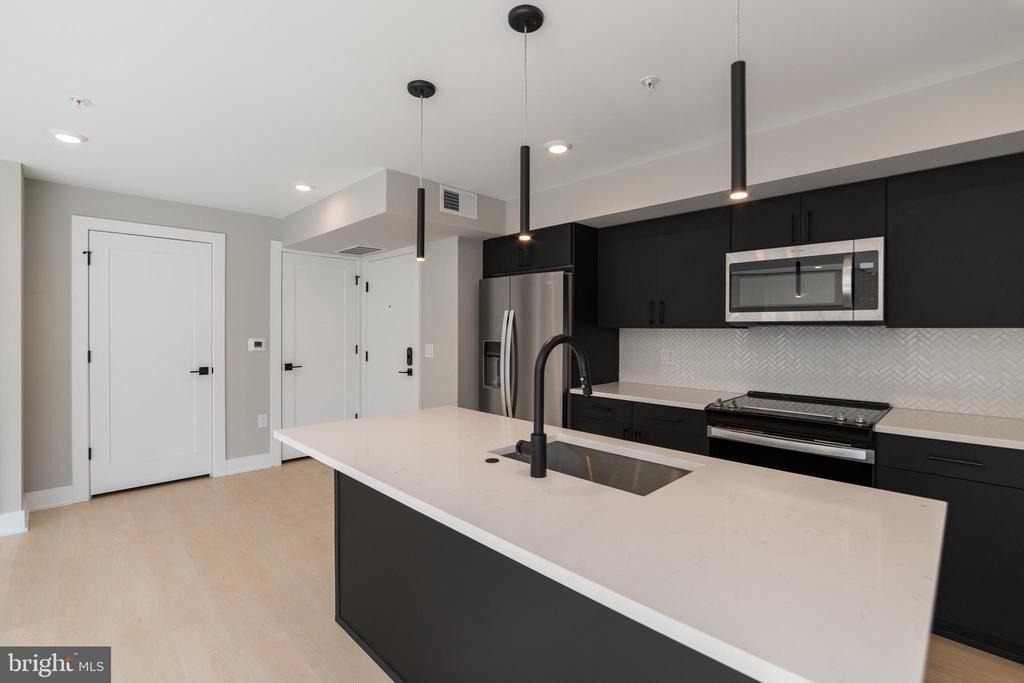 6604 Ridge Avenue - Photo 2