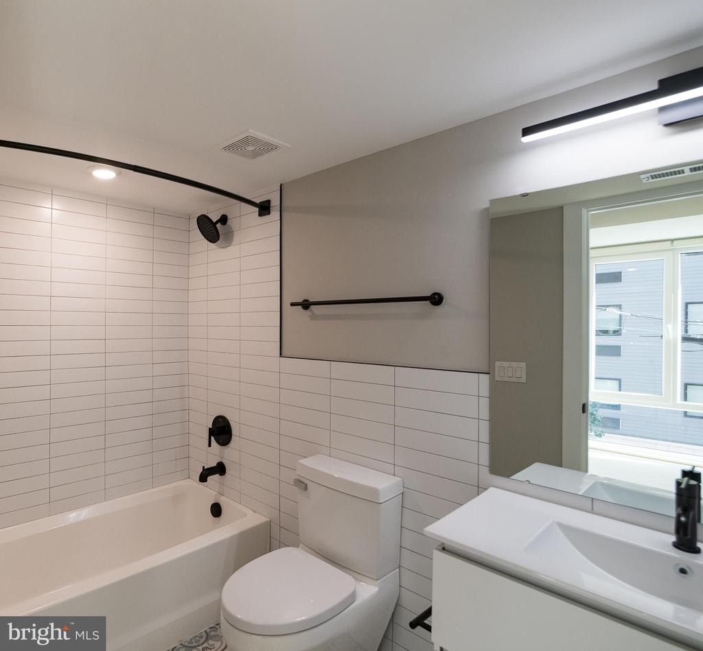 6604 Ridge Avenue - Photo 9