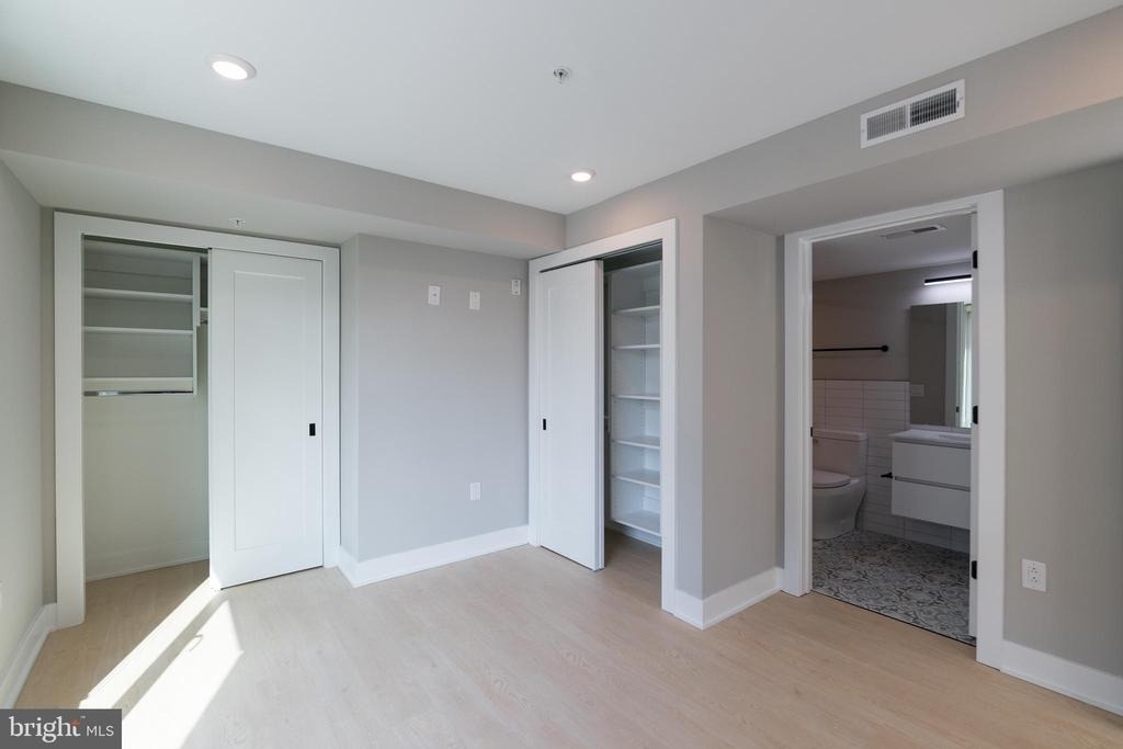 6604 Ridge Avenue - Photo 7