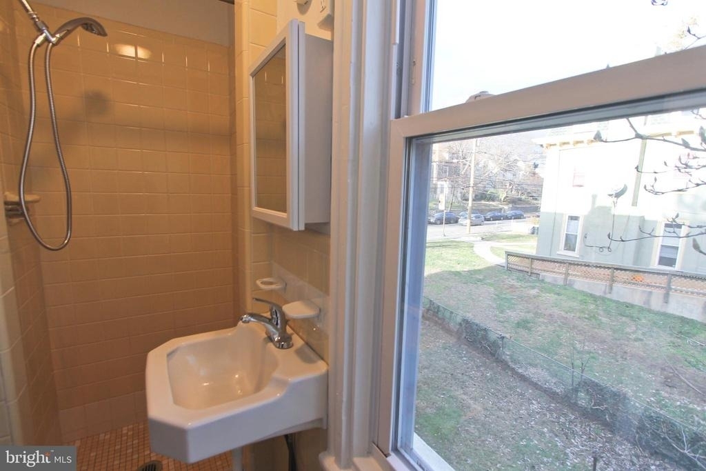 102 E Mount Airy Avenue - Photo 43