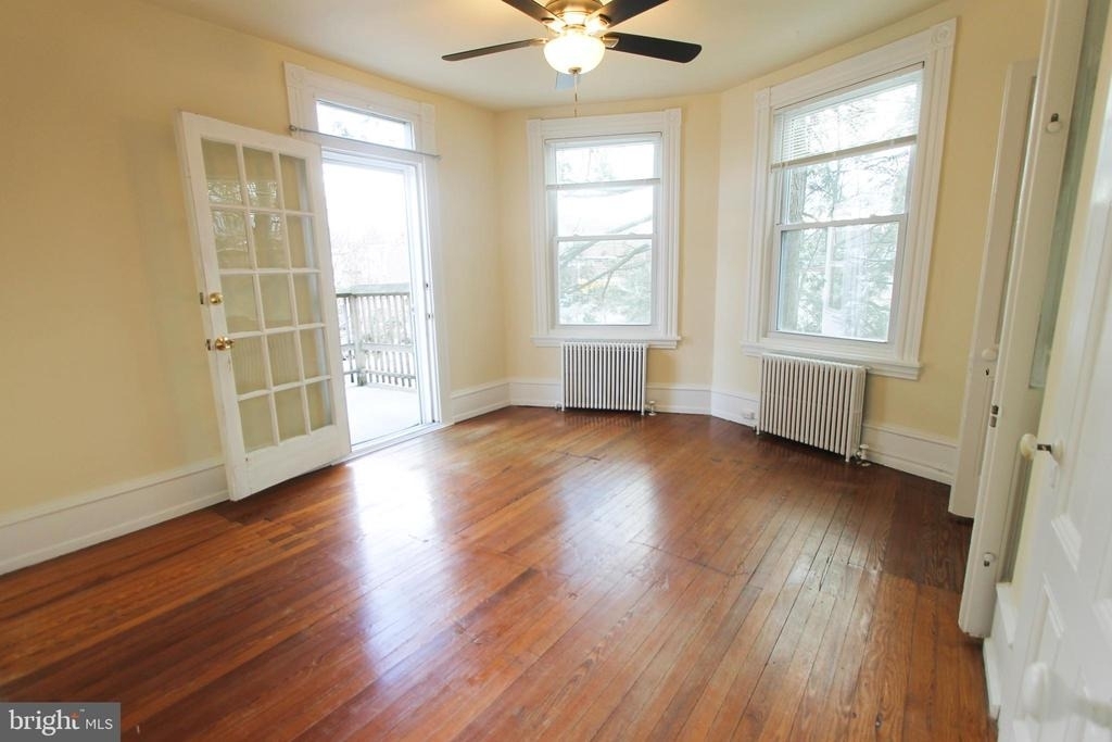 102 E Mount Airy Avenue - Photo 22